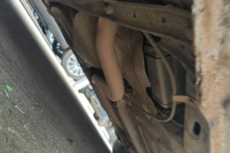 Used BYD Surui 2014 1.5L Manual Comfort Model Chassis Rear Right
