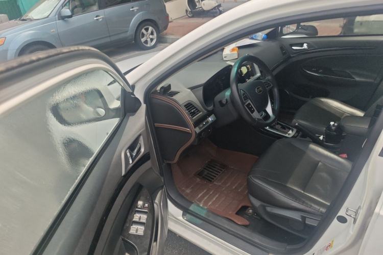 Used BYD Surui 2014 1.5L Automatic Luxury Model Driver Seat