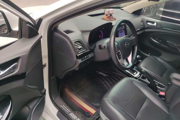 Used BYD Surui 2014 1.5L Manual Luxury Model Driver Seat