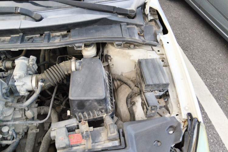 Used BYD Surui 2014 1.5L Manual Luxury Model Engine Bay Left