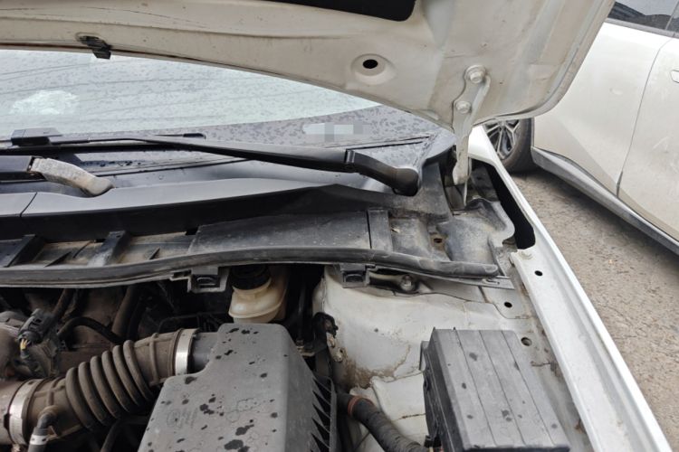 Used BYD Surui 2014 1.5L Manual Luxury Model Engine Bay Left