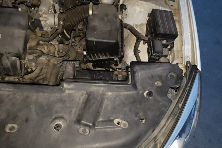 Used BYD Surui 2014 1.5L Manual Luxury Model Engine Bay Left