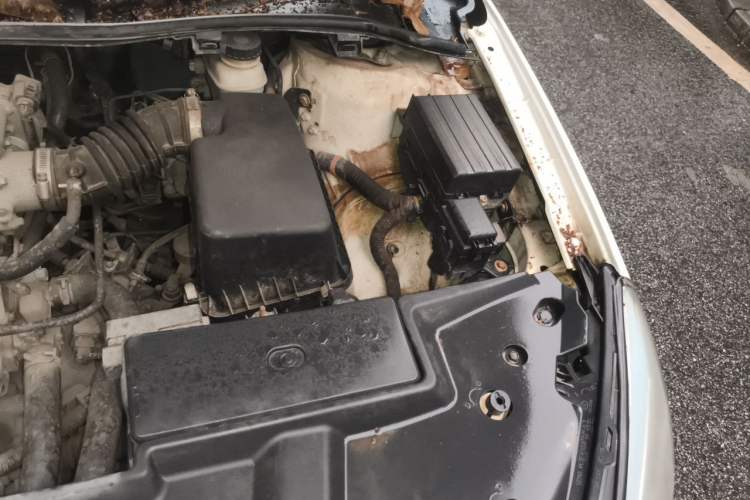 Used BYD Surui 2014 1.5L Manual Luxury Model Engine Bay Left