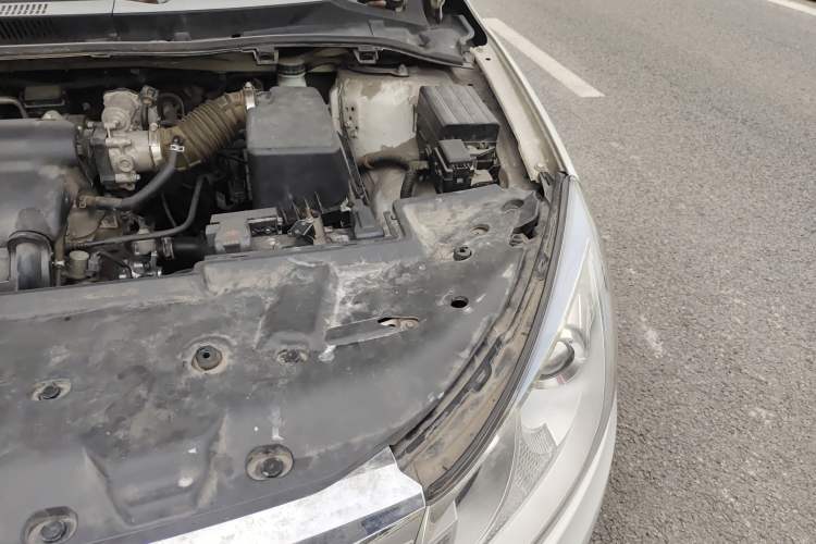 Used BYD Surui 2014 1.5L Automatic Luxury Model Engine Bay Left