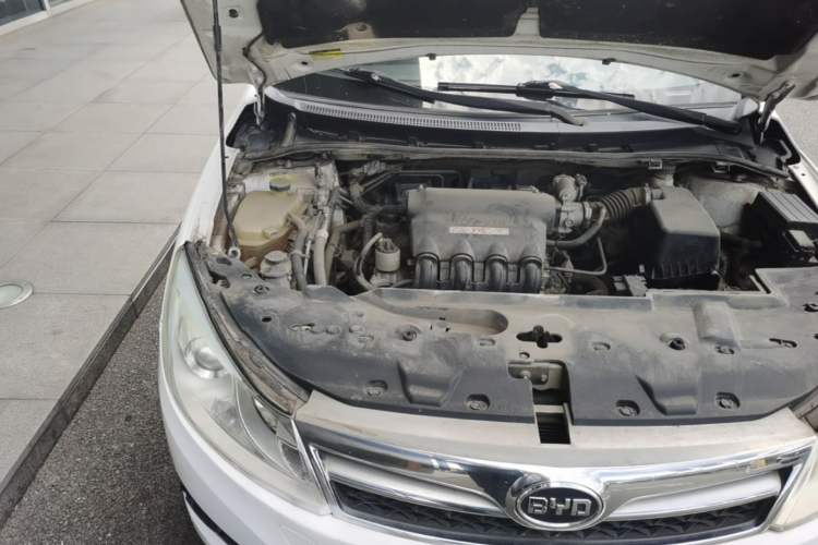 Used BYD Surui 2014 1.5L Manual Luxury Model Engine Bay Right