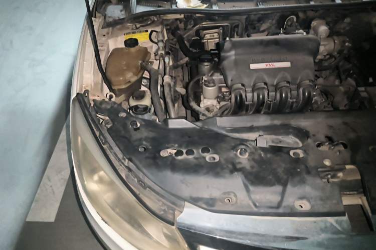 Used BYD Surui 2014 1.5L Manual Luxury Model Engine Bay Right