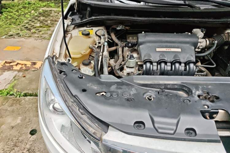 Used BYD Surui 2014 1.5L Manual Luxury Model Engine Bay Right