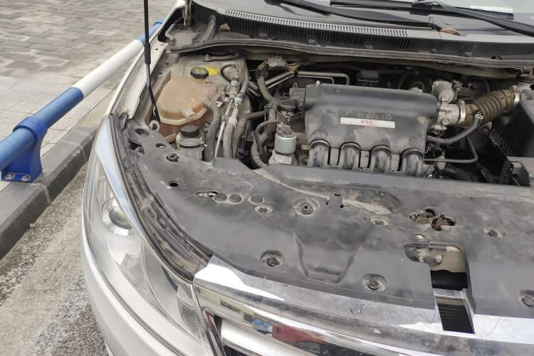 Used BYD Surui 2014 1.5L Automatic Luxury Model Engine Bay Right