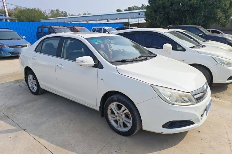 Used BYD Surui 2014 1.5L Manual Luxury Model Exterior 2