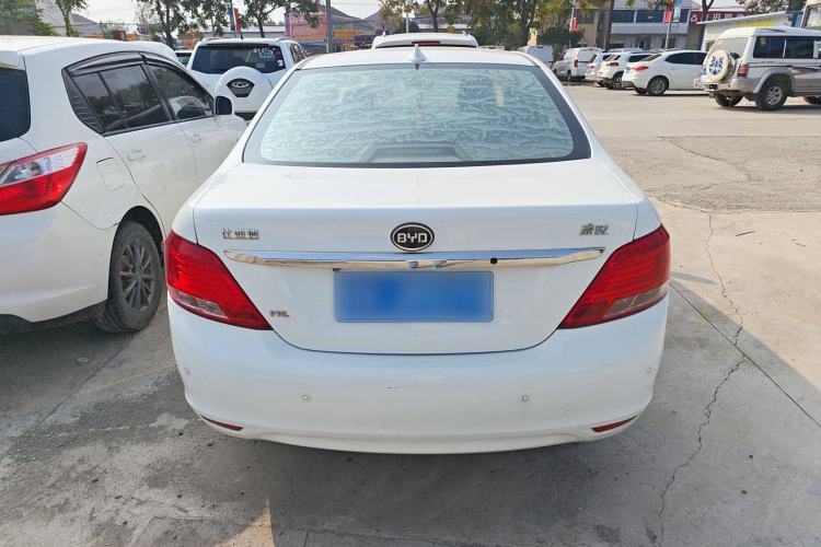Used BYD Surui 2014 1.5L Manual Luxury Model Exterior 4