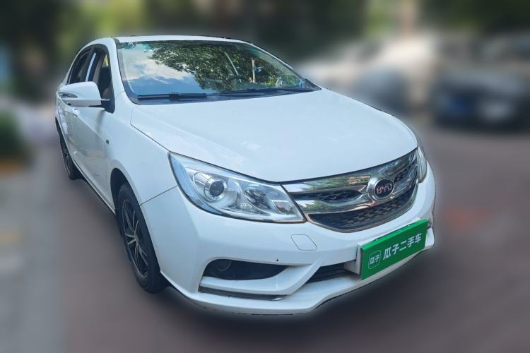 Used BYD Surui 2014 1.5L Manual Luxury Model Front Right 45 Deg