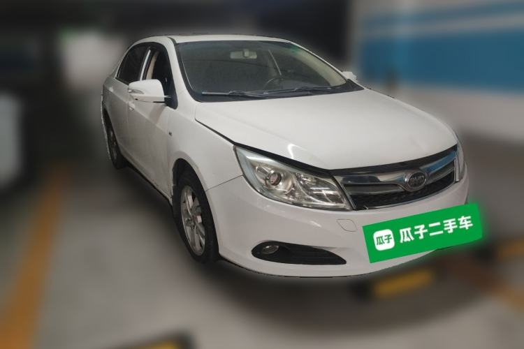 Used BYD Surui 2014 1.5L Manual Luxury Model Front Right 45 Deg
