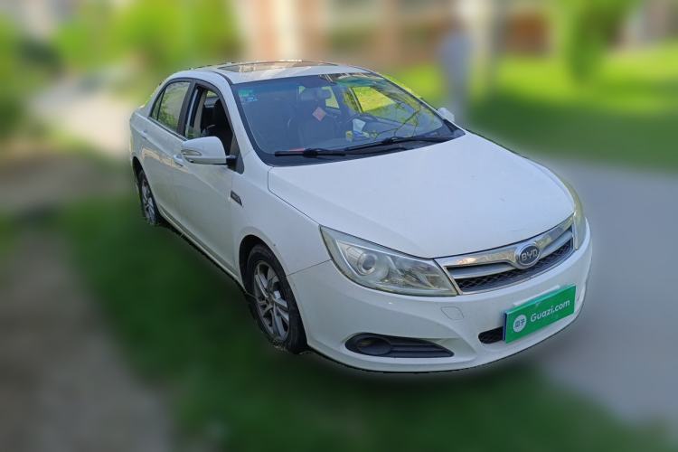 Used BYD Surui 2014 1.5TID Automatic Luxury Model Front Right 45 Deg