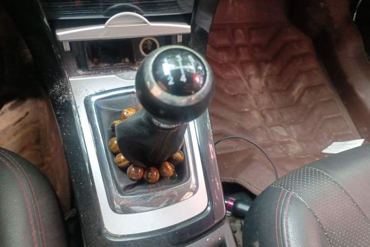 Used BYD Surui 2014 1.5L Manual Luxury Model Gear Lever