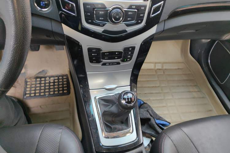 Used BYD Surui 2014 1.5L Manual Luxury Model Gear Lever