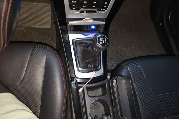 Used BYD Surui 2014 1.5L Manual Luxury Model Gear Lever