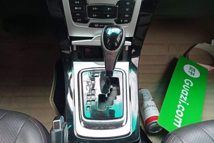 Used BYD Surui 2014 1.5L Automatic Luxury Model Gear Lever