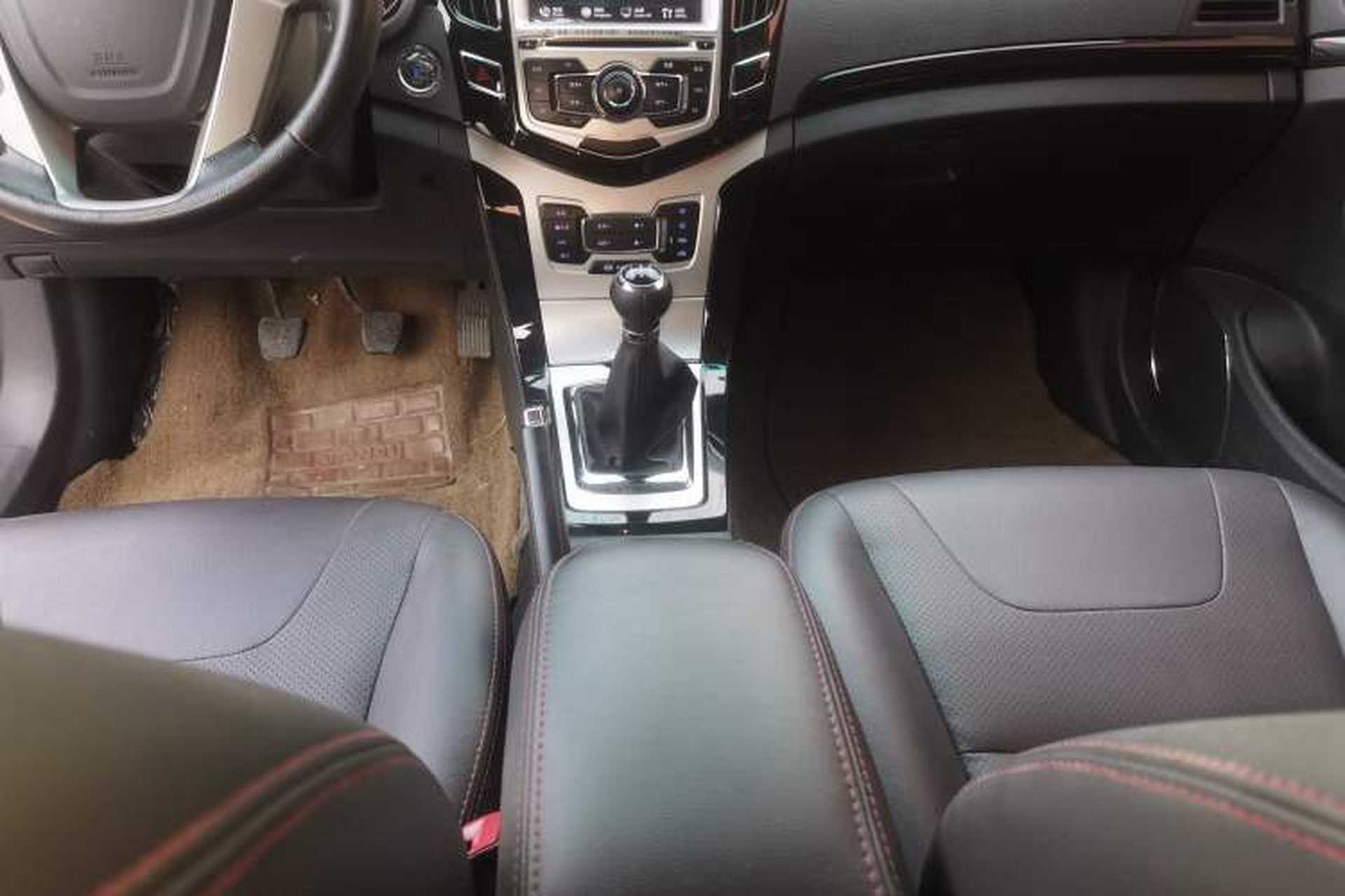 Used BYD Surui 2014 1.5L Manual Luxury Model Gear Lever