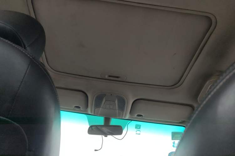 Used BYD Surui 2014 1.5L Manual Luxury Model Headliner