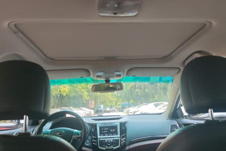 Used BYD Surui 2014 1.5L Manual Luxury Model Headliner