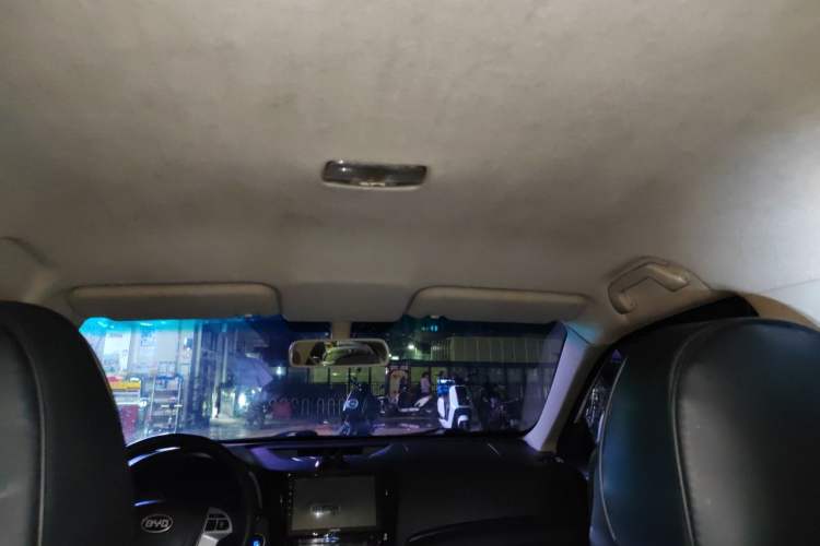 Used BYD Surui 2014 1.5L Automatic Comfort Version Headliner