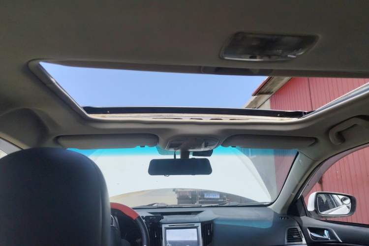 Used BYD Surui 2014 1.5L Manual Luxury Model Headliner