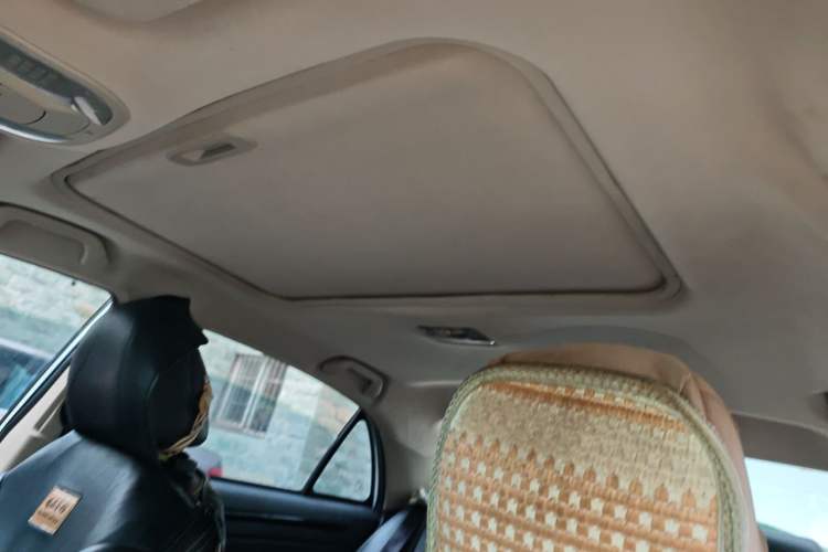 Used BYD Surui 2014 1.5L Manual Luxury Model Headliner