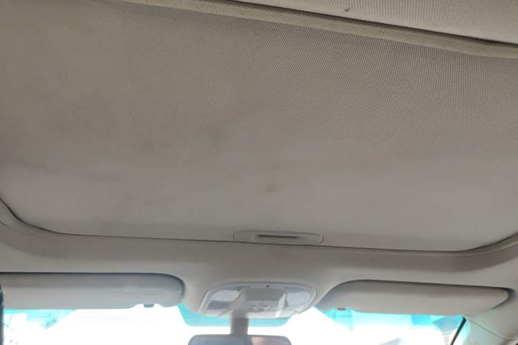 Used BYD Surui 2014 1.5L Automatic Luxury Model Headliner