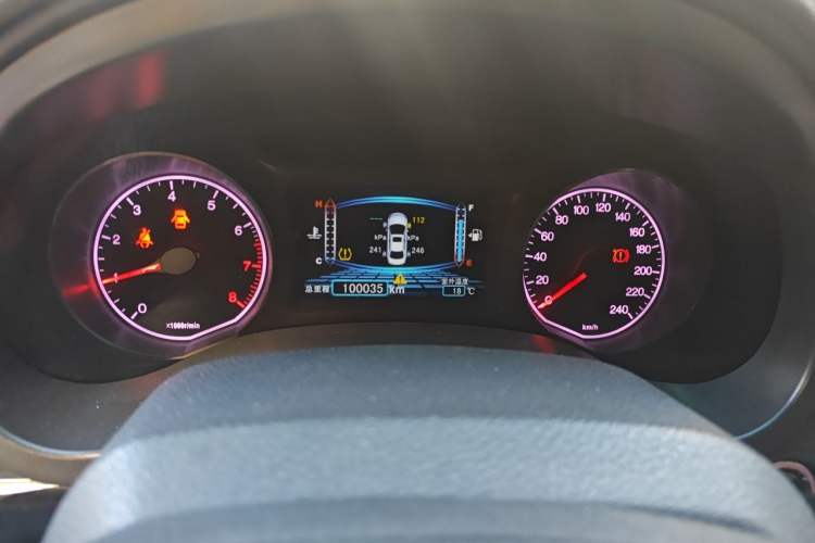 Used BYD Surui 2014 1.5TI Manual Luxury Edition Instrument Cluster