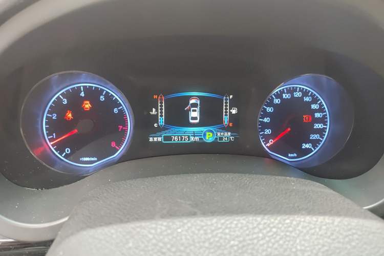 Used BYD Surui 2014 1.5L Automatic Luxury Model Instrument Cluster