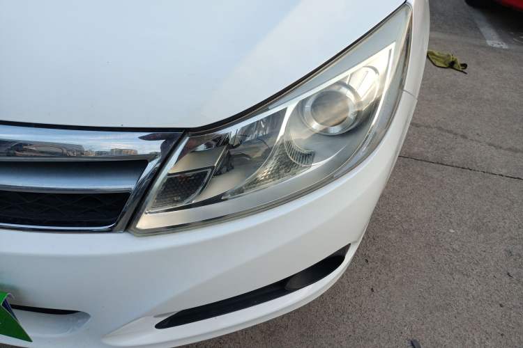 Used BYD Surui 2014 1.5L Manual Luxury Model Left Front Headlight