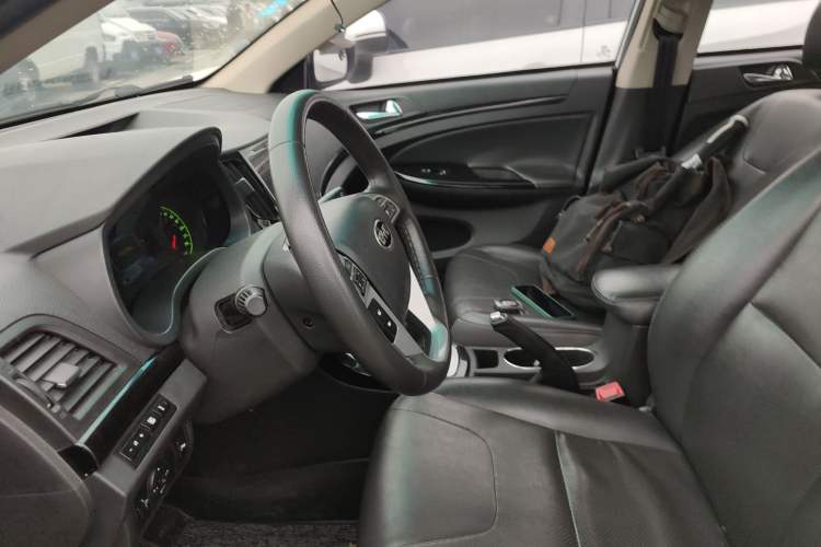 Used BYD Surui 2014 1.5L Manual Luxury Model Left Front Seat