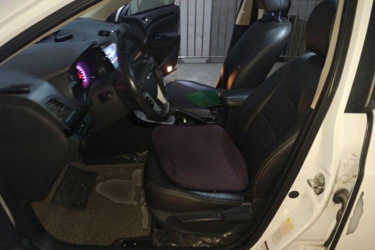 Used BYD Surui 2014 1.5TI Manual Luxury Edition Left Front Seat