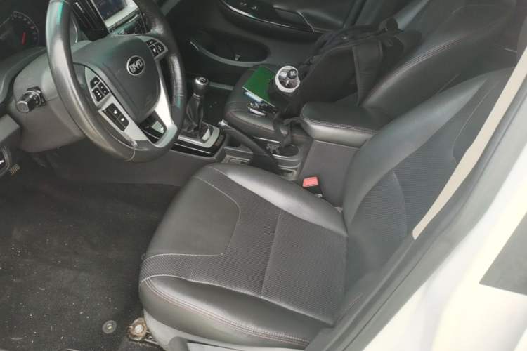 Used BYD Surui 2014 1.5L Manual Luxury Model Left Front Seat