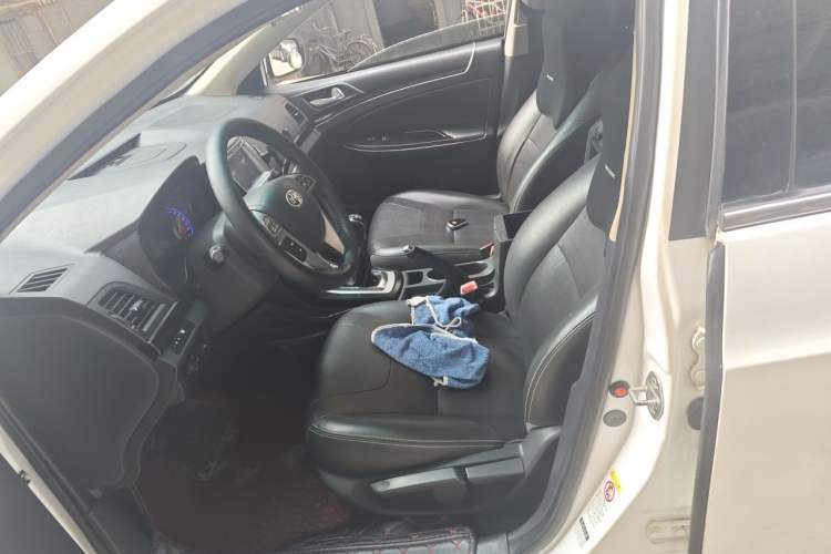 Used BYD Surui 2014 1.5L Manual Luxury Model Left Front Seat