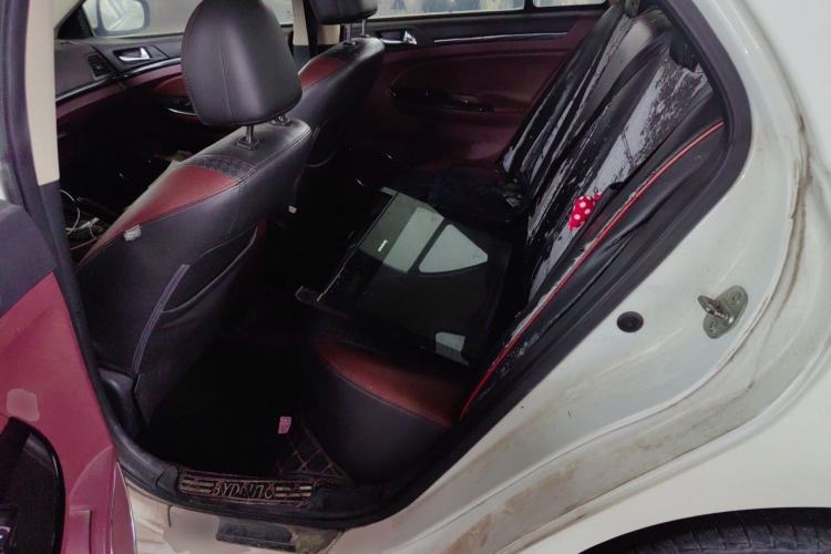 Used BYD Surui 2014 1.5L Automatic Luxury Model Left Rear Seat