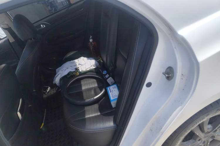 Used BYD Surui 2014 1.5L Manual Luxury Model Left Rear Seat