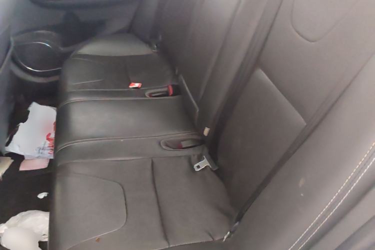 Used BYD Surui 2014 1.5TID Automatic Luxury Model Left Rear Seat