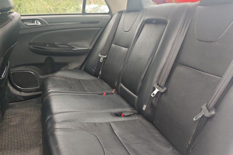 Used BYD Surui 2014 1.5TID Automatic Luxury Model Left Rear Seat