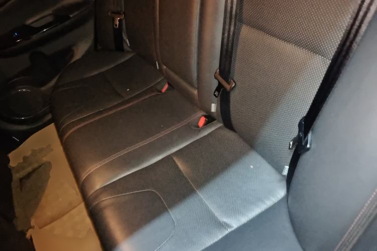 Used BYD Surui 2014 1.5L Automatic Luxury Model Left Rear Seat