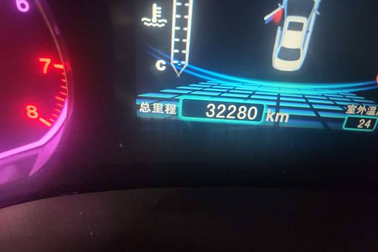 Used BYD Surui 2014 1.5L Manual Luxury Model Odometer Close Up