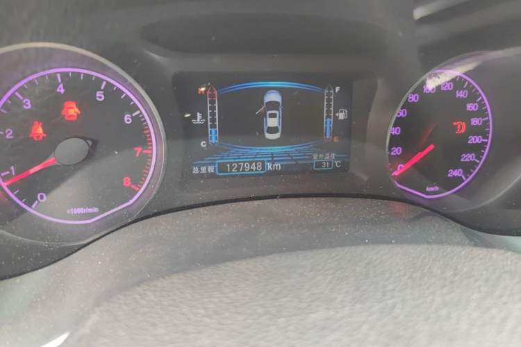 Used BYD Surui 2014 1.5L Manual Luxury Model Odometer Close Up