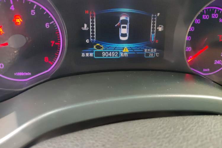 Used BYD Surui 2014 1.5L Manual Luxury Model Odometer Close Up