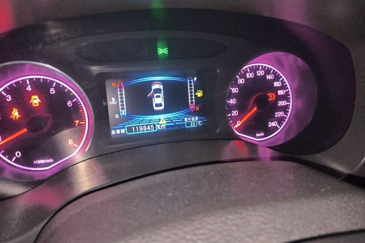 Used BYD Surui 2014 1.5L Manual Luxury Model Odometer Close Up