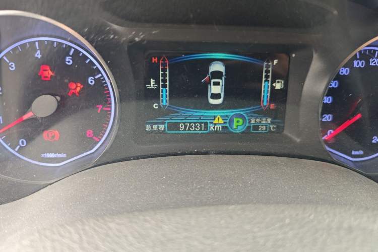 Used BYD Surui 2014 1.5TID Automatic Luxury Model Odometer Close Up
