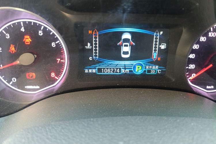 Used BYD Surui 2014 1.5TID Automatic Luxury Model Odometer Close Up