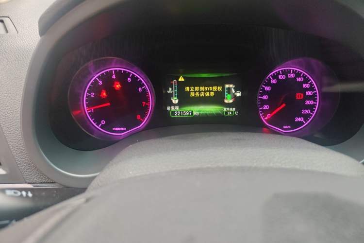 Used BYD Surui 2014 1.5L Manual Luxury Model Odometer Close Up