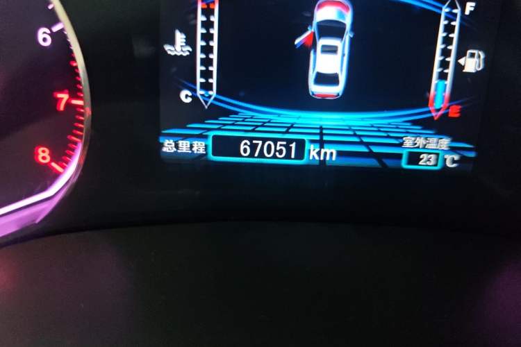 Used BYD Surui 2014 1.5L Manual Luxury Model Odometer Close Up