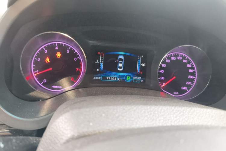 Used BYD Surui 2014 1.5TID Automatic Luxury Model Odometer Close Up