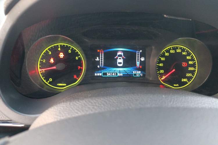 Used BYD Surui 2014 1.5L Manual Luxury Model Odometer Close Up